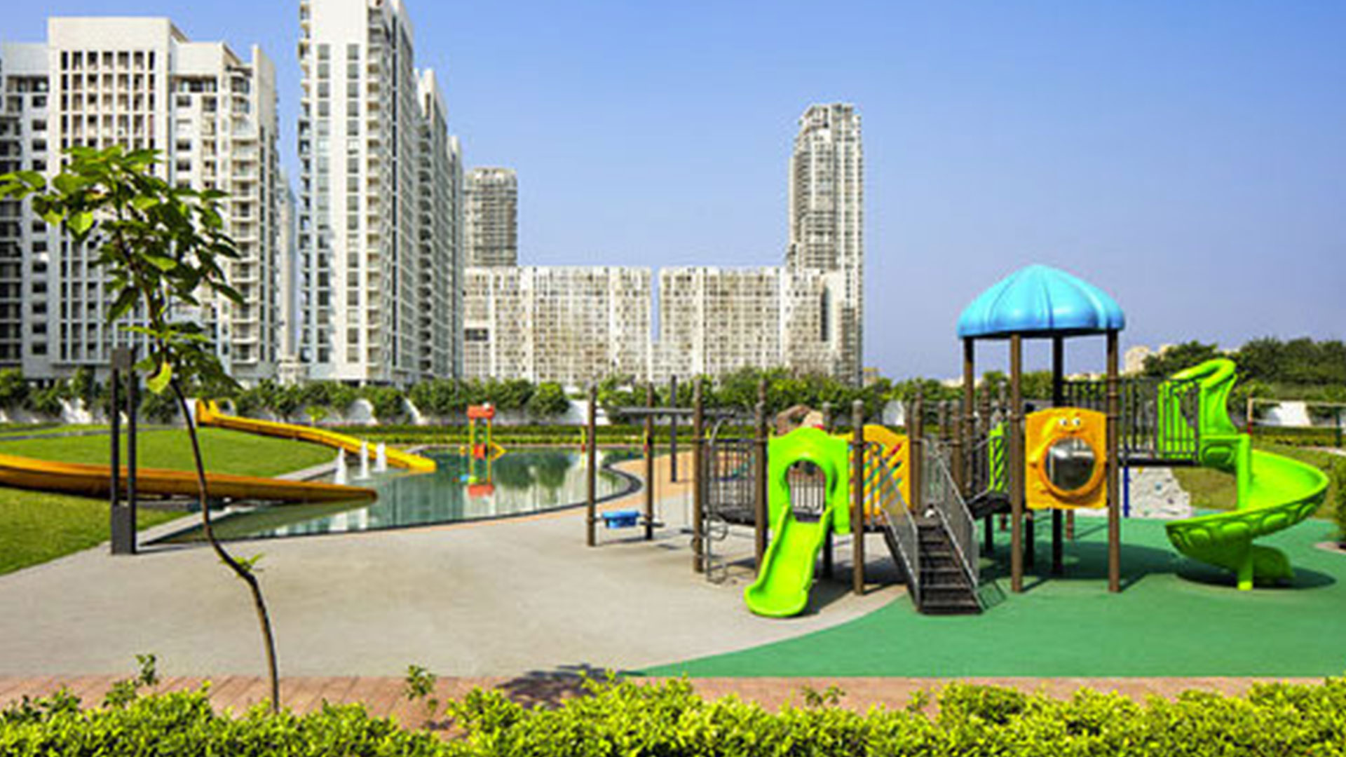 Children’s Play Areas & Landscaped Gardens